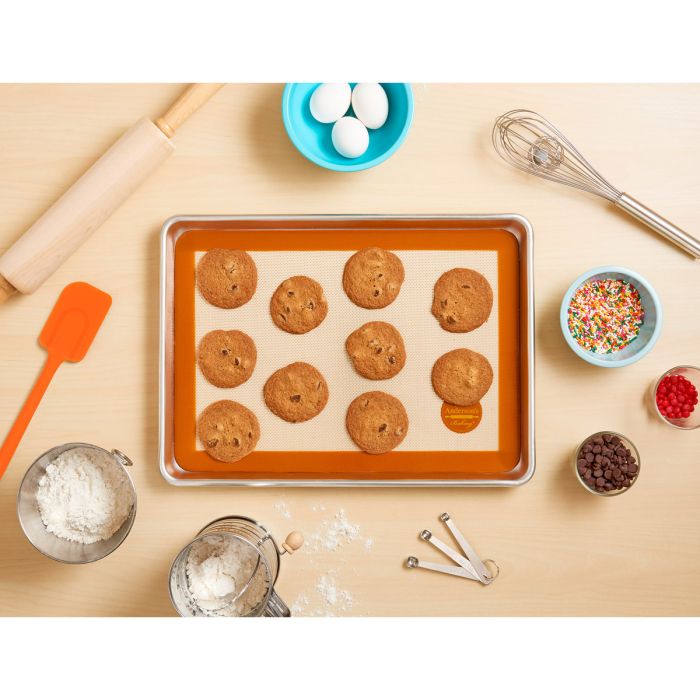 13x18 aluminum baking sheet