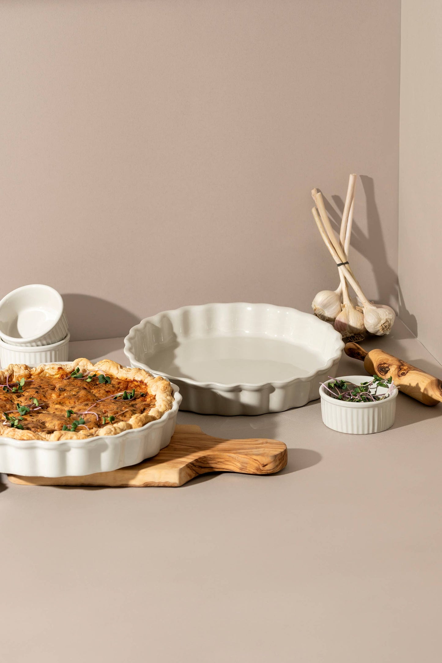 Handmade Rounded Stoneware Pie Dish | Oven to Table