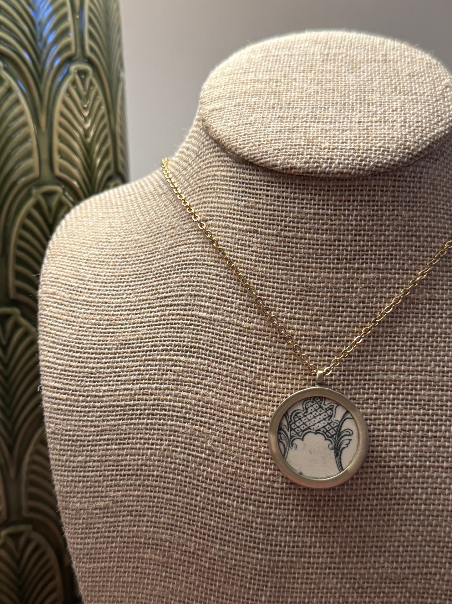 European Porcelain Necklaces (Small, 2.5cm)