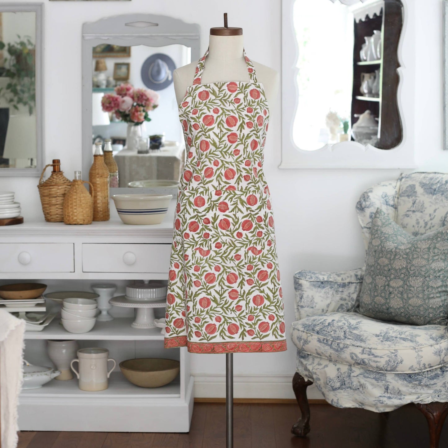 Apron Pomegranate Red